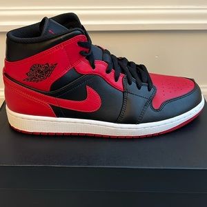 NEW Nike Banned Jordan 1 Mid, Red/Black Sneaker - sz 10.5